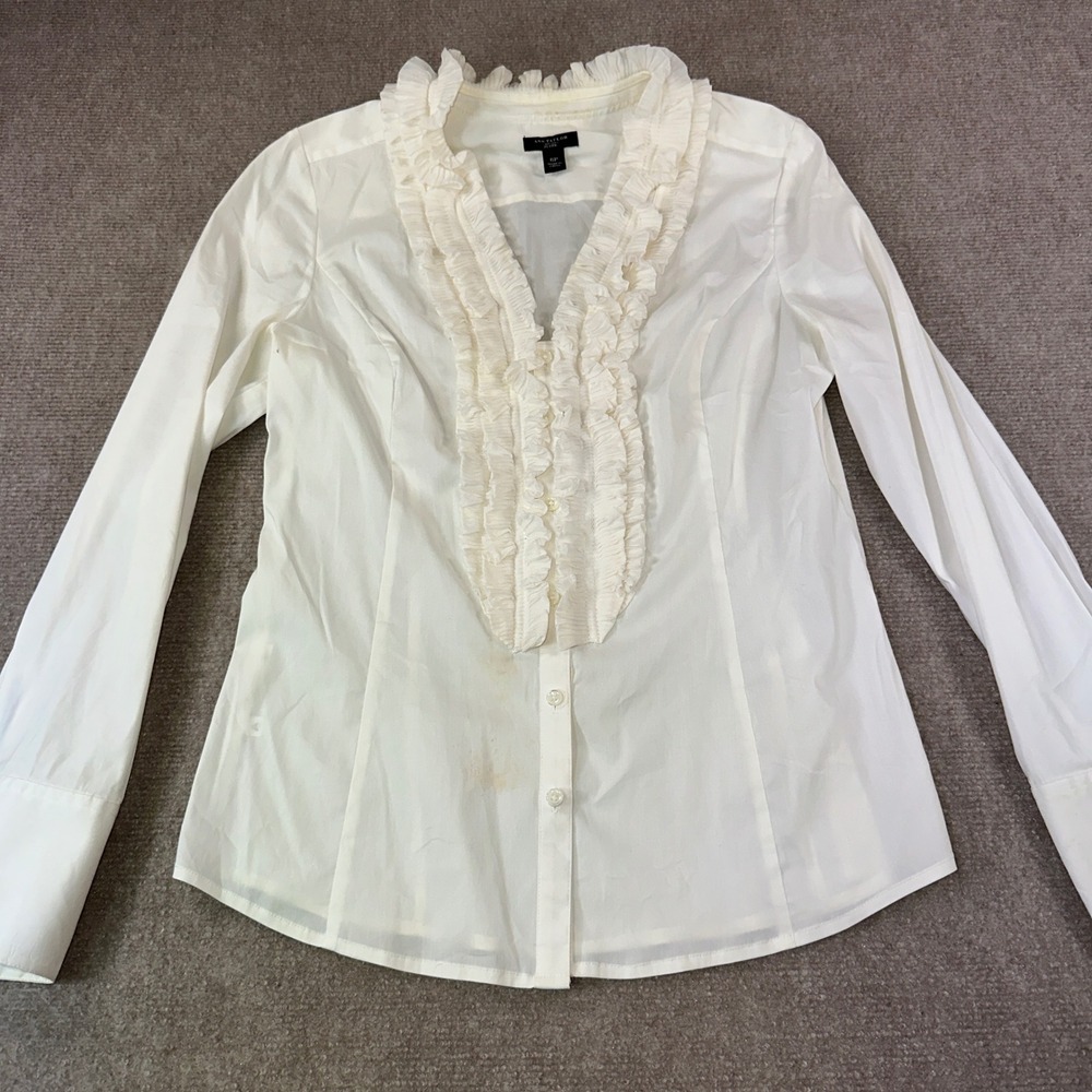 Ann Taylor Petite White Romantic Ruffle Tuxedo Blouse Long Sleeve Button Down 6P
